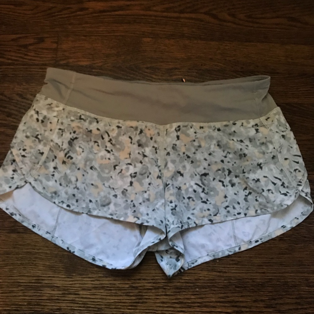 Lulu Lemon Speed Shorts Size 6